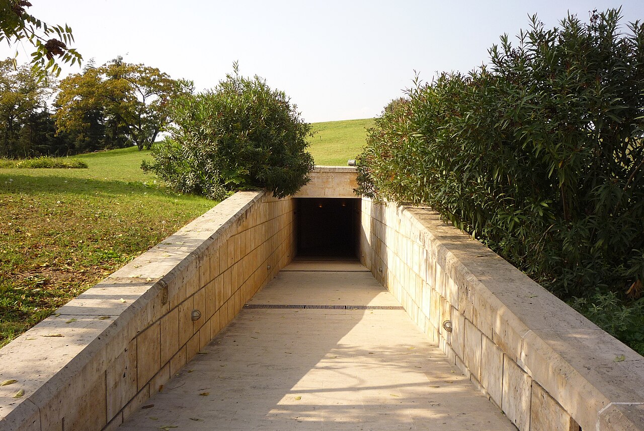 The Royal Tombs