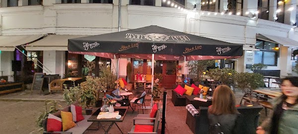 Shardeni Street Market