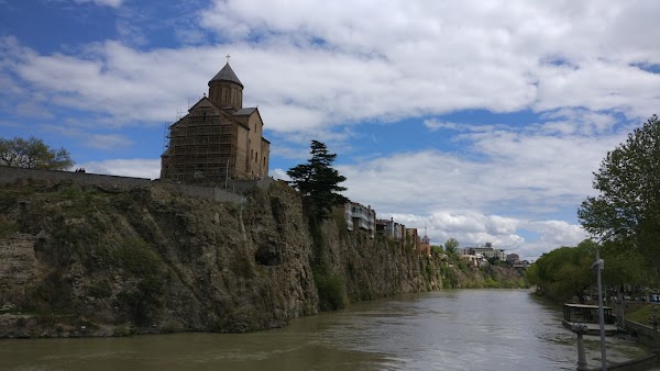 მეტეხის მოედანი